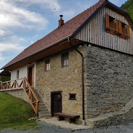 & The At St Donat's Feriehus Rogatec
